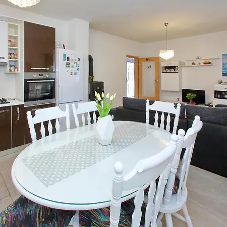 Apartament With Parking Space Bibinje, Zadar - 18066 Bibinje