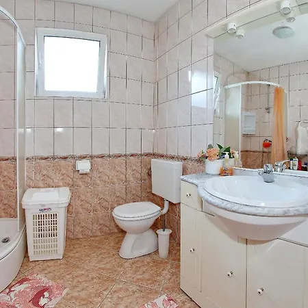 Apartment With Parking Space Bibinje, Zadar - 18066 Bibinje