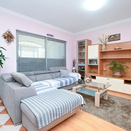 Lägenhet With Parking Space Bibinje, Zadar - 18066 Bibinje