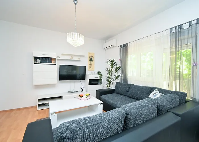 With Parking Space Bibinje, Zadar - 18066 *